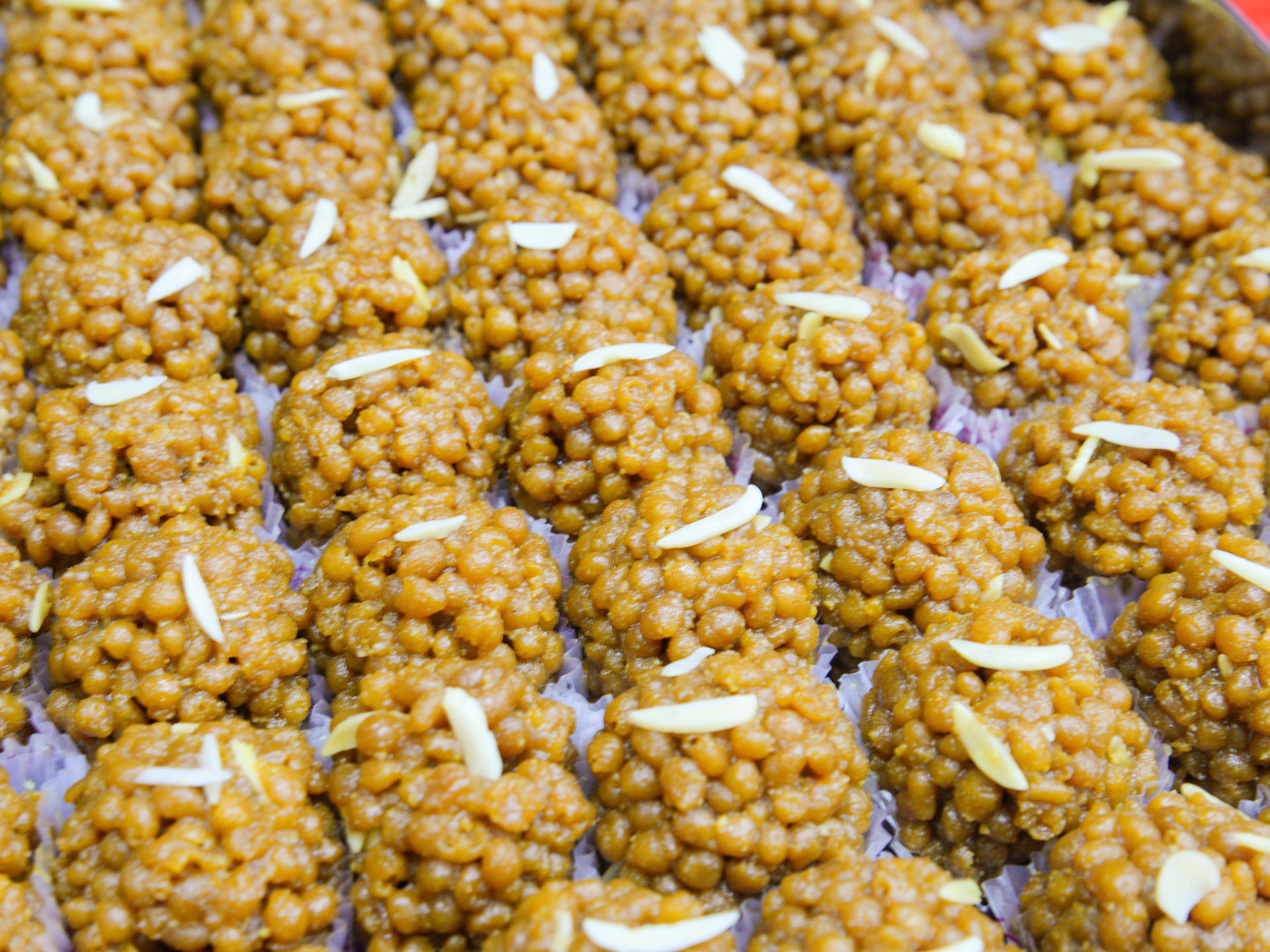 Shree Agarwal Caterers ke Doodh Ke Laddoo, Shree Agarwal Caterers, Jaipur Taste of City